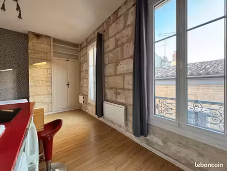studio 1 pièce 20 m²