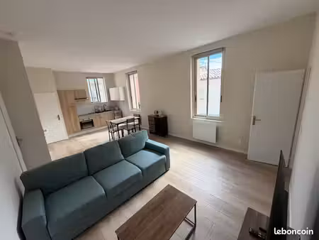 pérols centre – t2 (55 m2) meublé entièrement rénové