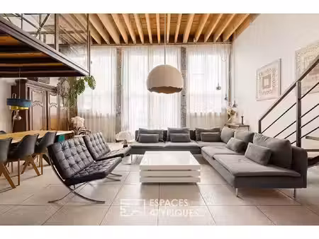 très beau loft en plein coeur du quartier d'ainay
