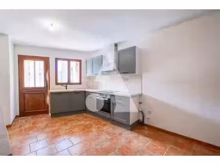 maison de village rénovée avec goût ? à 8 km de carcassonne / première ceinture