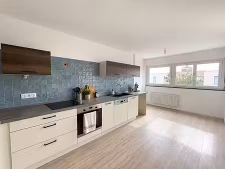 appartement entièrement rénové - chauffage inclus dans les charges