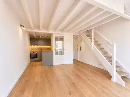 bordeaux t2 en duplex bordeaux centre 35 m²