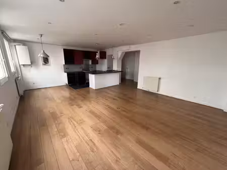 a vendre:bel appartement familial de 5 pieces proche métro