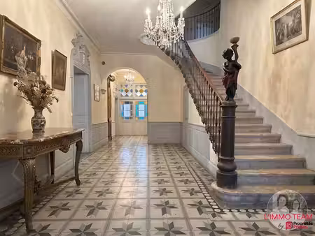 maison bourgeoise  450m²  au coeur du village