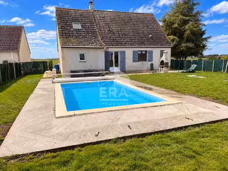 charmante maison de 101 m² avec piscine et grand jardin dans un secteur calme