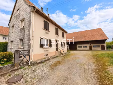 maison 150 m²  grange 200 m²  dépendances et terrain de 1 973 m² dont environ 800 m² const