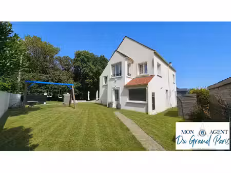 location meublee maison individuelle 245m2 - st cyr l'ecole proche buc et versailles