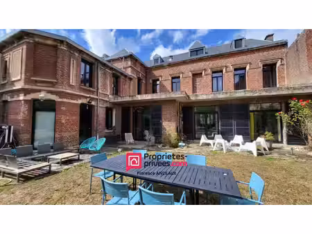belle maison bourgeoise hyper centre avec grand jardin
