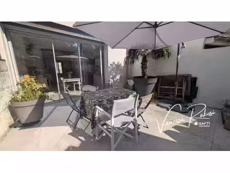 maison en pierre rénovée à saint-vivien  avec jardin  terrasse  3 chambres et bureau  proc