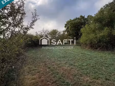 terrain de 3000 m2