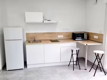 grand studio à louer