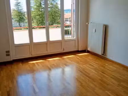 appartement f2 clair et ensoleillé