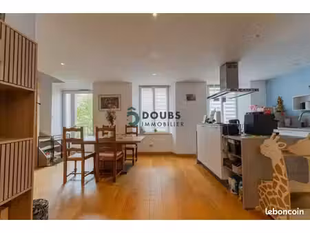 appartement 4 pièces 120 m²