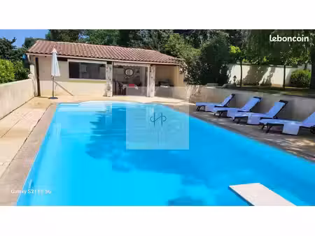 propriété 7 pièces 172 m²