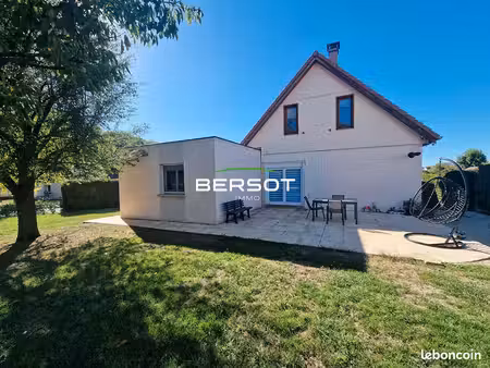 maison 8 pièces 124 m²