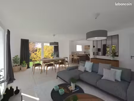 villa 4 pièces 80 m²