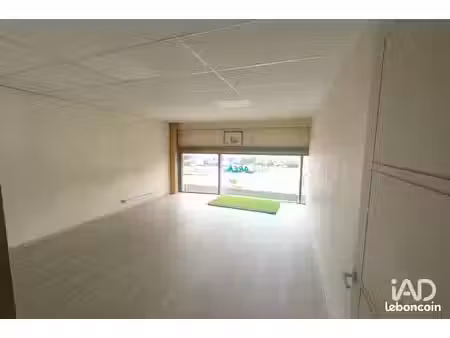 boutique 195 m² pirey