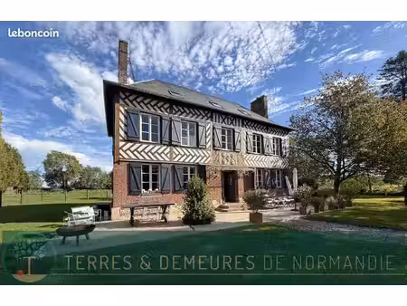 maison 8 pièces 221 m²