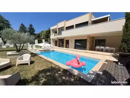 villa d’architecte contemporaine  190 m² avec piscine-peyrins 26380