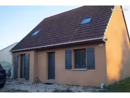 maison de 94m2  5 pièces sur un terrain de 649m2