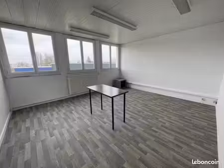 bureaux 111 m²