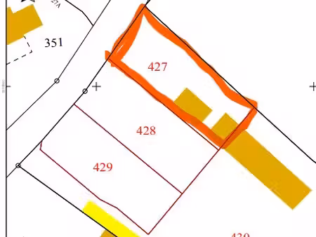 terrain constructible 458m²