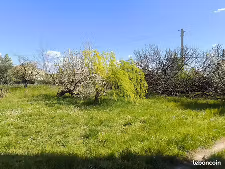 terrain 818 m² saint-christol-lez-alès