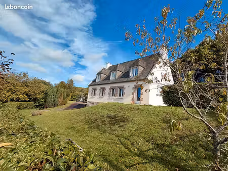 maison 7 pièces 174 m²
