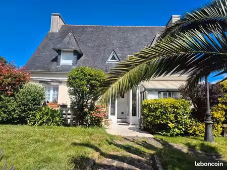 aux portes de tréboul – superbe néo-bretonne de 150 m² sur terrain clos et sécurisé