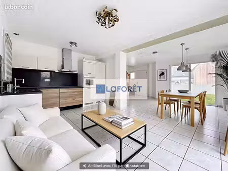 maison 7 pièces 90 m²
