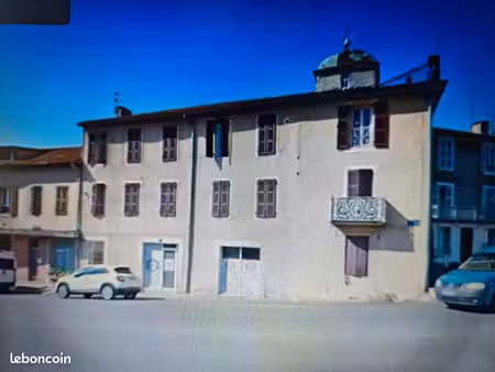 immeuble de rapport – 5 logements + local commercial – 10 5 % brut – montréjeau