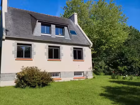 maison à la campagne avec terrain