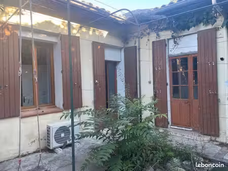 maison plain pied 3 chambres 2 parking en ville