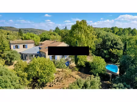 villa de luxe à vendre à laval-pradel