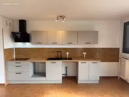 a vendre t2 50 m2 4 rue de l ukraine flore ii