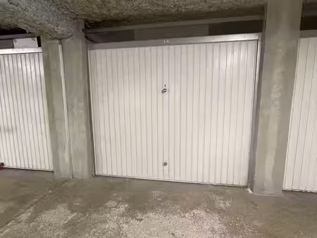garage box fermé patte d'oie - à vendre