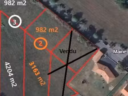 terrain constructible 982 m2 à saux-et-pomarède