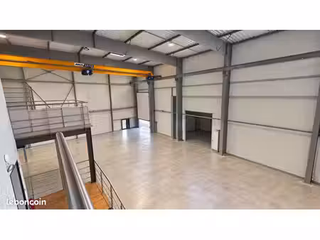entrepôt 1060 m² quimper