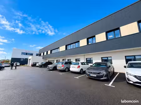 bureaux  garage 552 m² brest