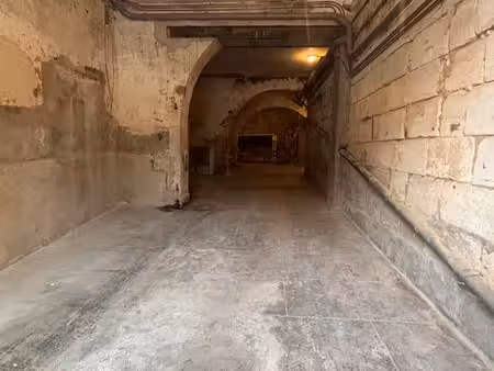 local commercial / entrepôt stock