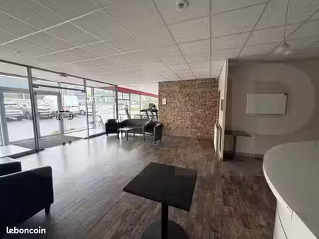 local 1 298 m²