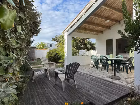 maison de luxe à vendre à la couarde-sur-mer