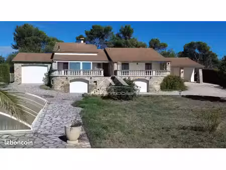 propriété 5 pièces 152 m²