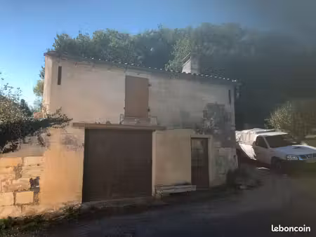 petite maison ancienne à aménager