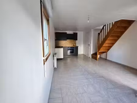 maison 50 m2 en plein centre de landivisiau