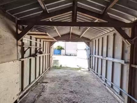 garage 30 m² pomerol