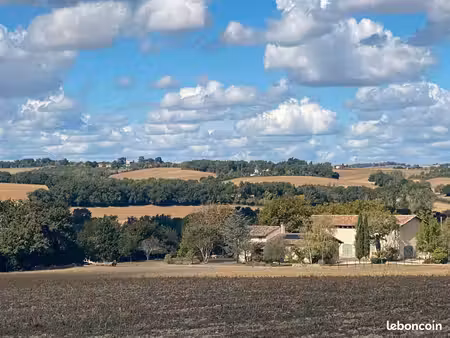 maison 135m2  dépendance et terrain
