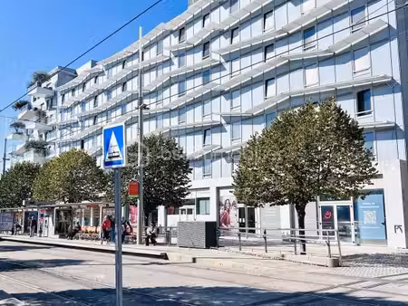 studio 1 pièce 18 m²