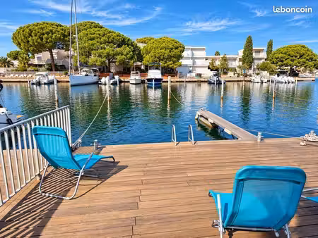 port camargue – marina en duplex 119 m² avec quai privatif