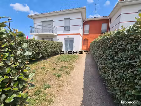 studio 1 pièce 28 m²